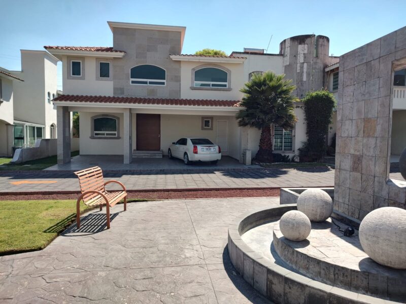 Linda casa en venta